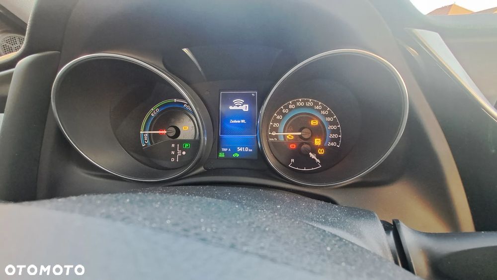 Toyota Auris 1.8 HSD Sol - 7