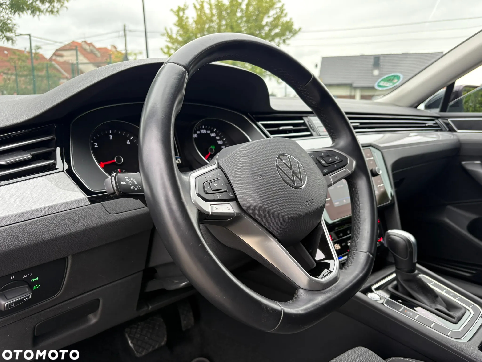 Volkswagen Passat Variant 2.0 TDI SCR DSG Conceptline - 23