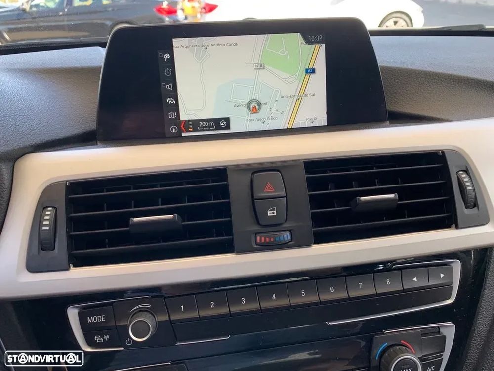 BMW 330 e iPerformance Line Sport - 10