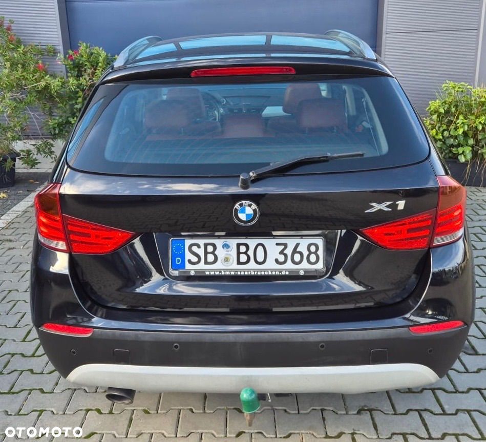 BMW X1 sDrive18d Sport Line - 17