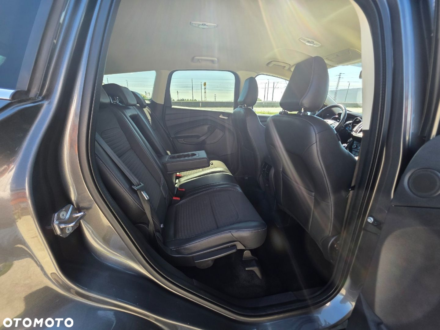 Ford Kuga - 21