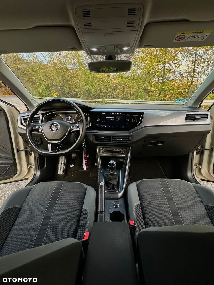 Volkswagen Polo - 11