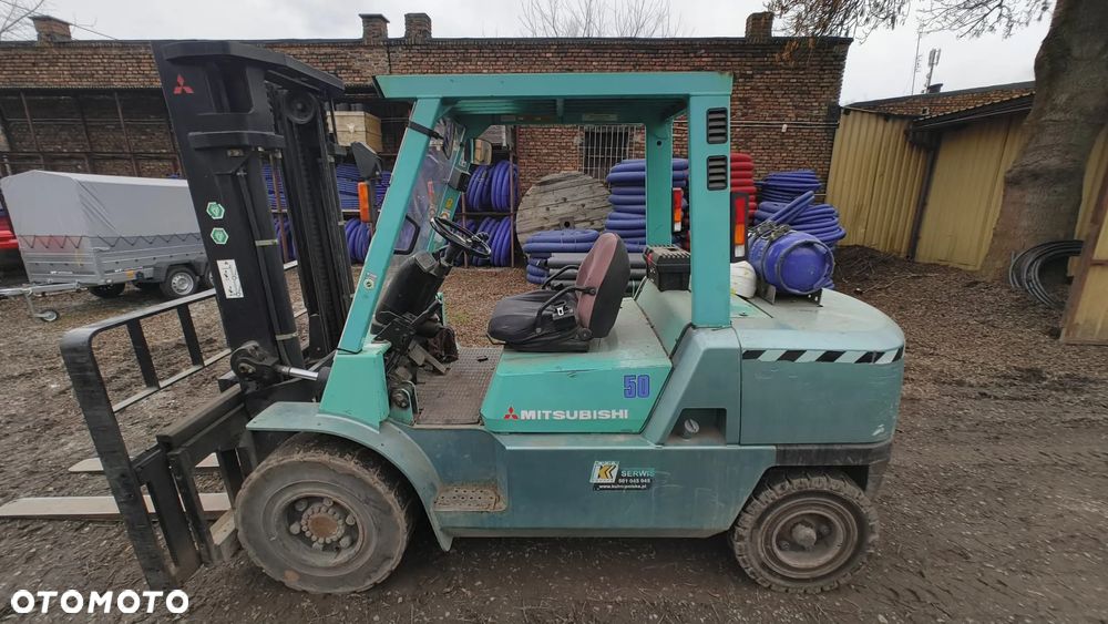 Mitsubishi FG50K - 5