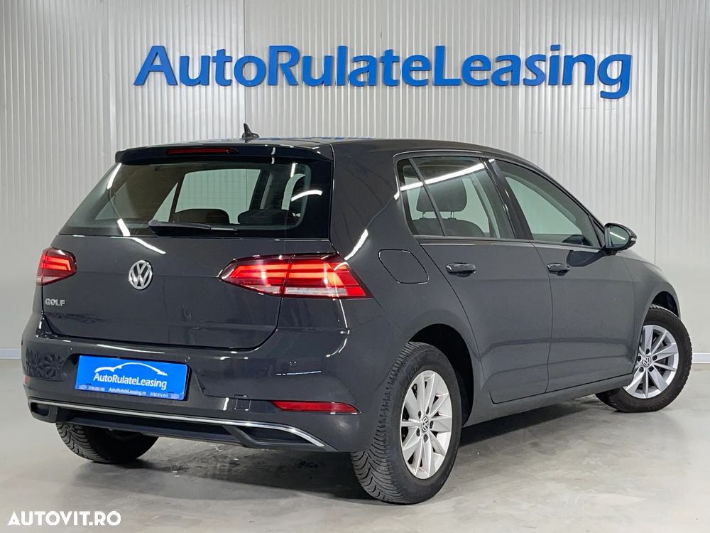 Volkswagen Golf 1.6 TDI Comfortline - 3