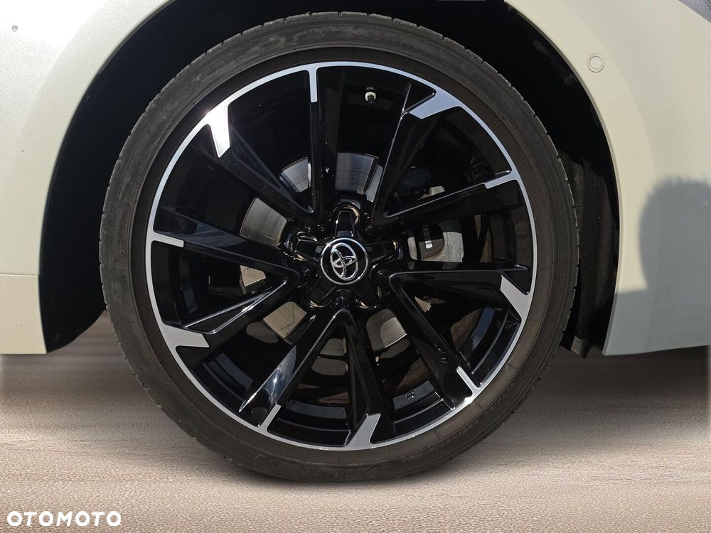 Toyota Corolla 2.0 Hybrid GR Sport - 26