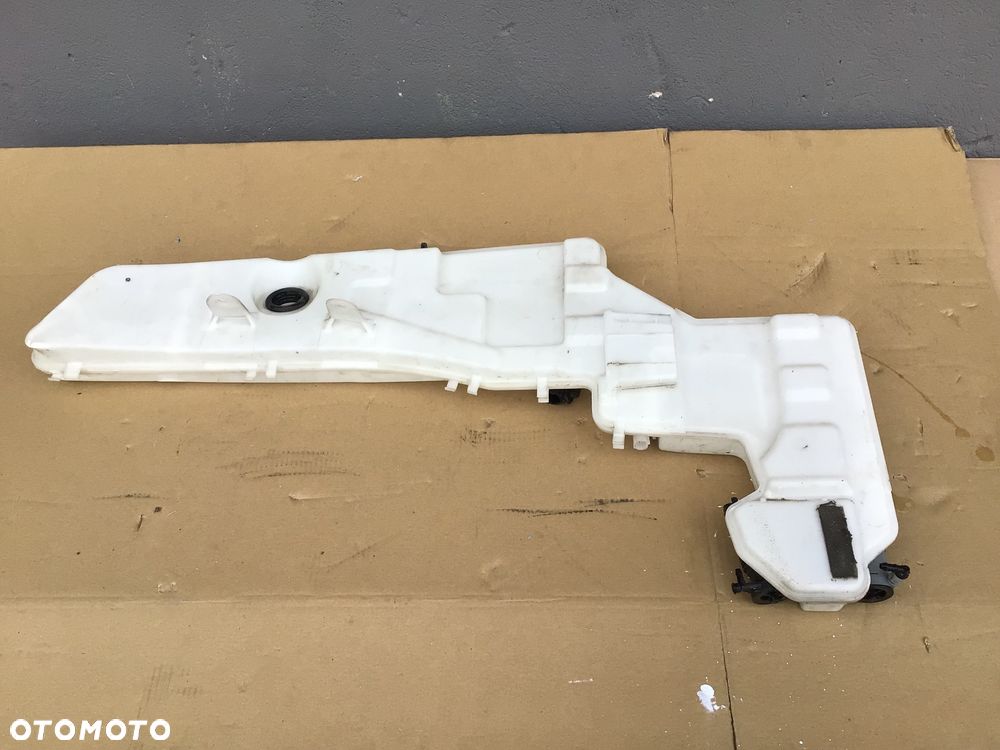 Zbiorniczek płynu spryskiwaczy Nissan Navara D23 NP300 - 3