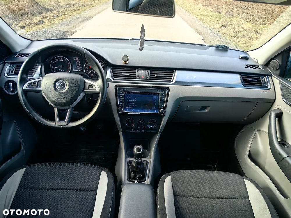 Skoda RAPID Spb 1.2 TSI Style Plus - 16