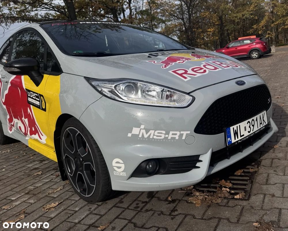 Ford Fiesta ST200 - 10