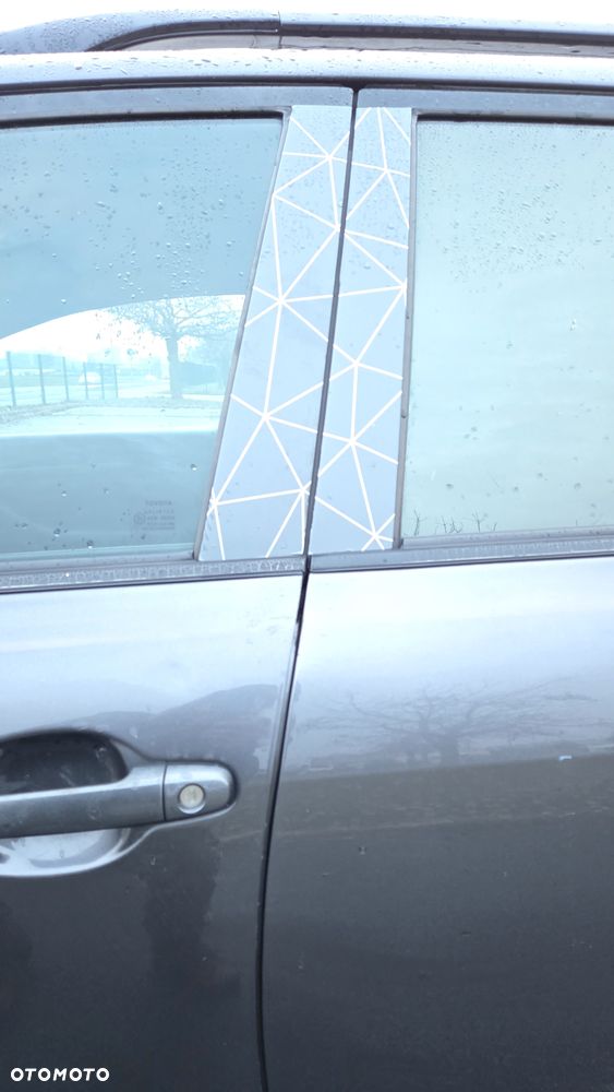 Toyota Avensis 1.8 VVT-i Combi - 5