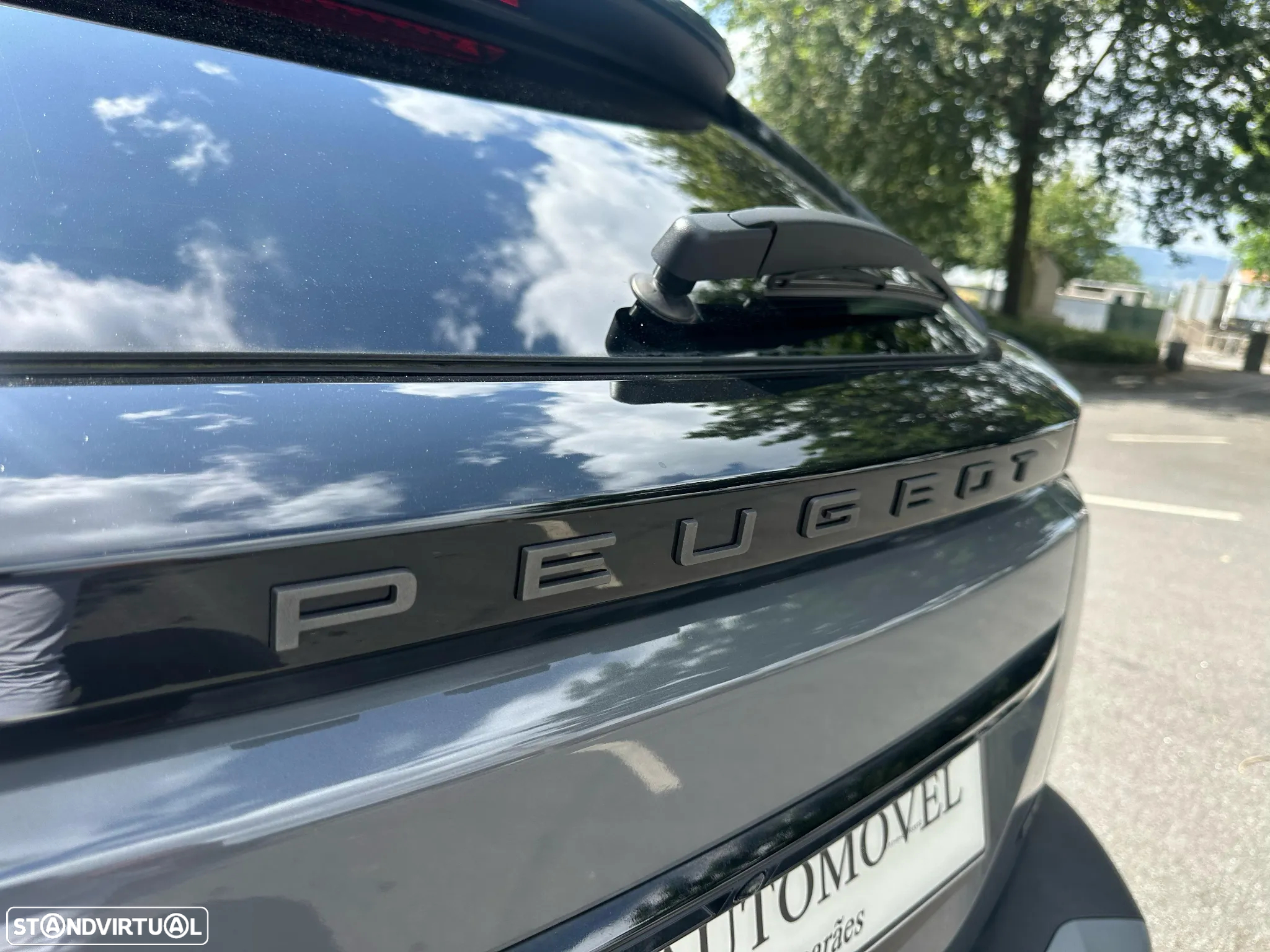 Peugeot e-2008 50 kWh GT Pack - 18