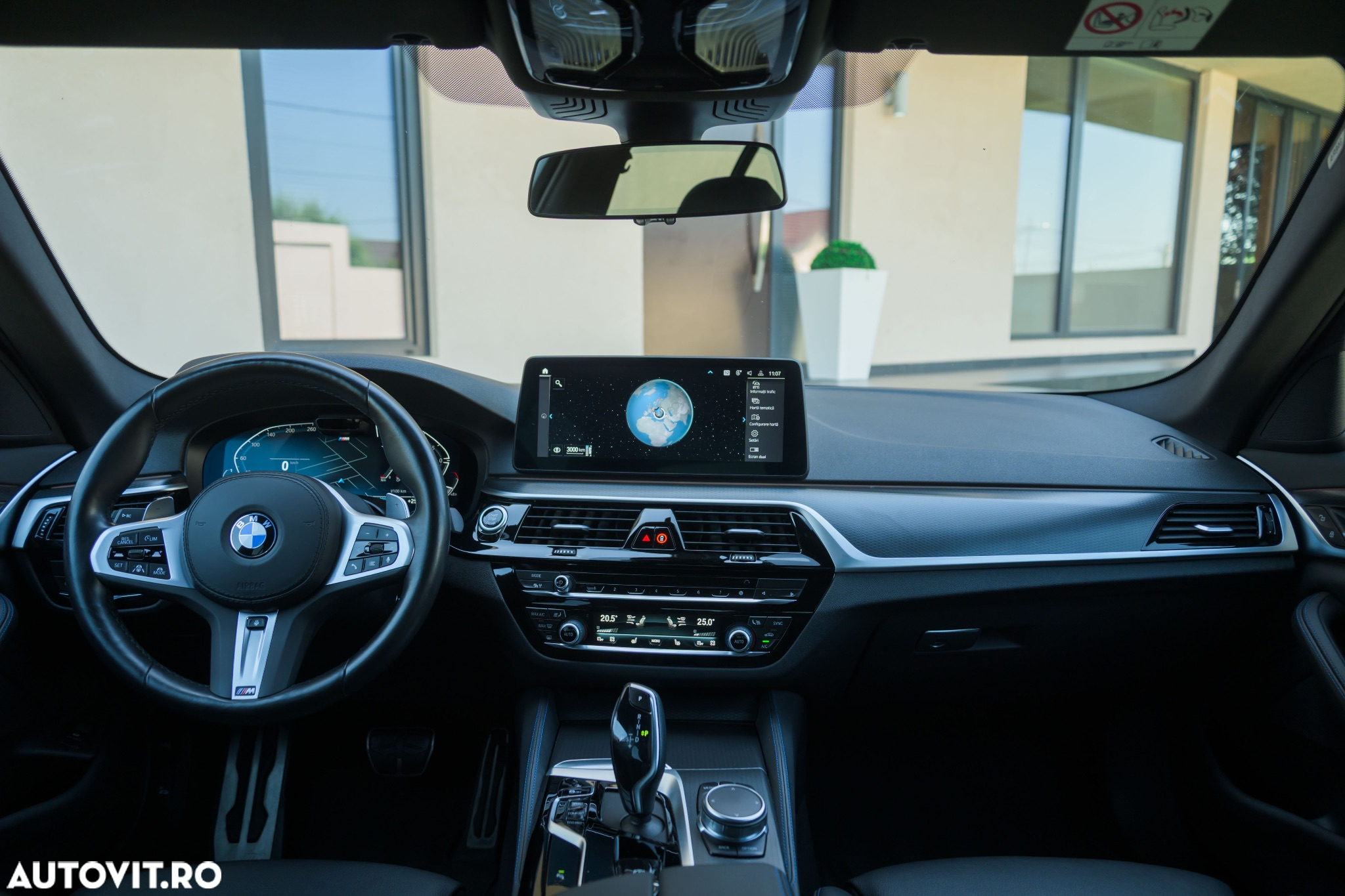 BMW Seria 5 530d xDrive AT MHEV - 14