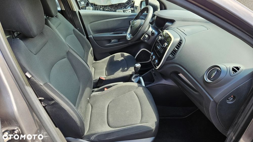 Renault Captur dCi 90 COLLECTION - 16