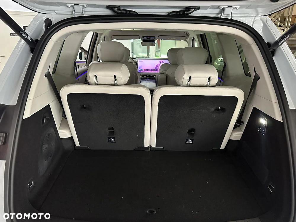 Geely M9 - 28