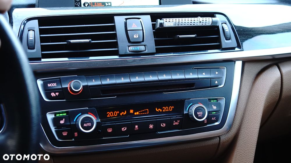 BMW Seria 3 318d Luxury Line - 23