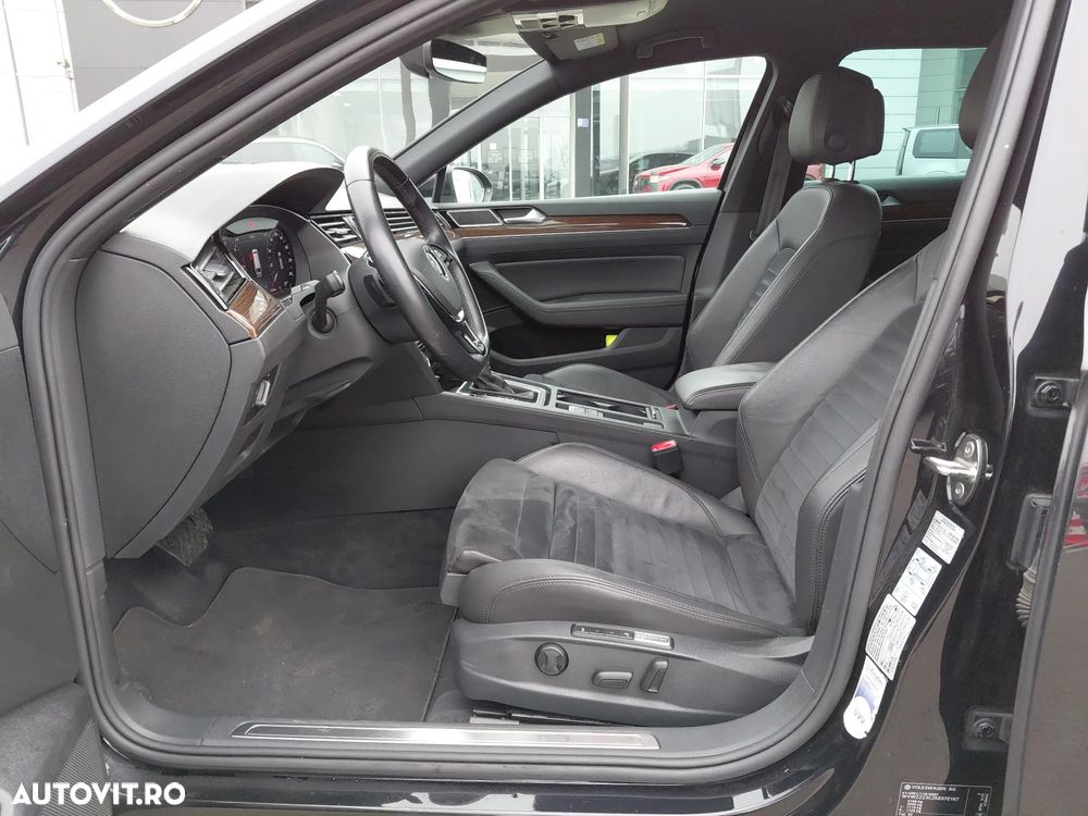Volkswagen Passat 2.0 TDI SCR DSG Highline - 12