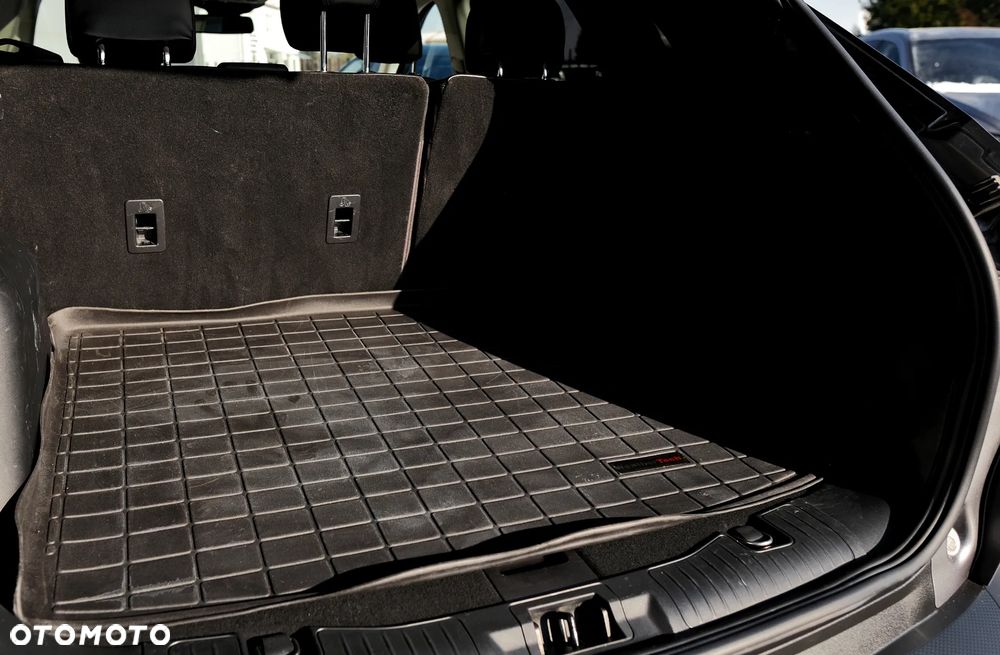 Ford Kuga 2.5 FHEV AWD Titanium - 38