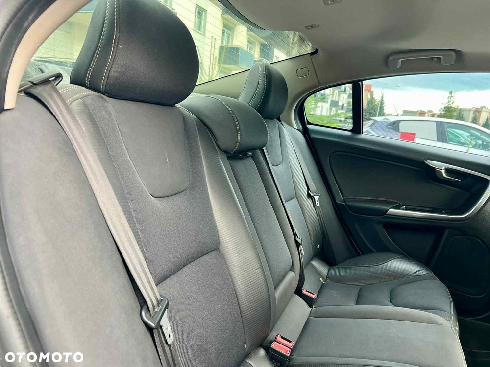 Volvo S60 - 15