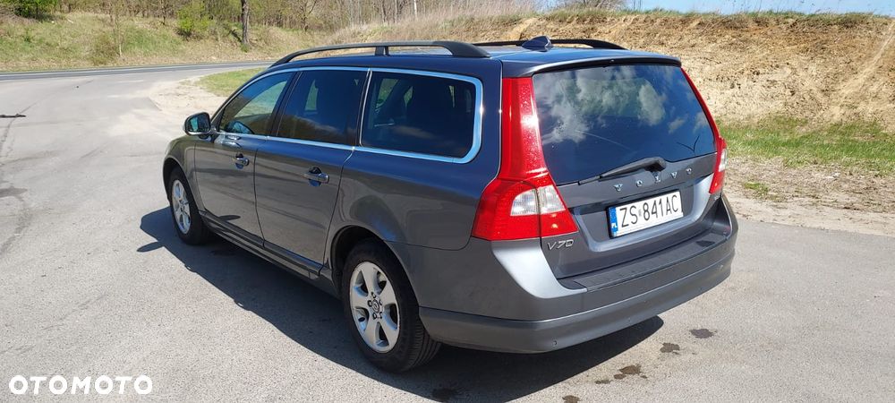 Volvo V70 2.0D Momentum - 6