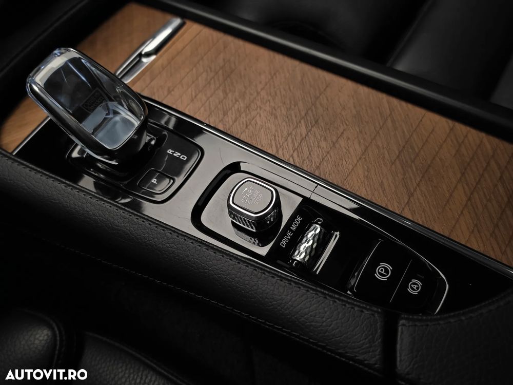 Volvo XC 90 T8 AWD Recharge Geartronic Inscription - 23