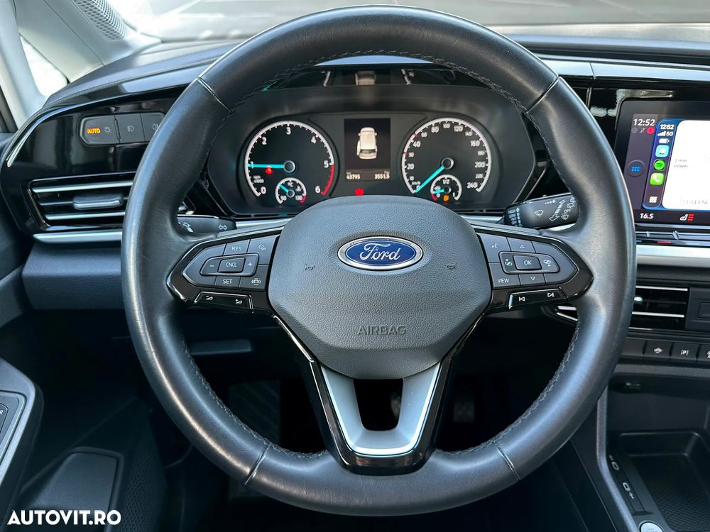 Ford Tourneo Connect 2.0L EcoBlue SWB Titanium - 24