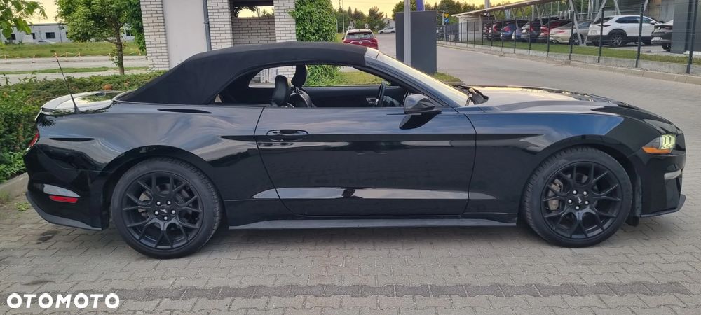 Ford Mustang - 18