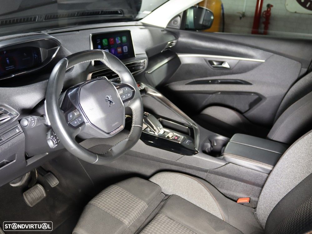 Peugeot 5008 PureTech 130 EAT6 Allure - 9