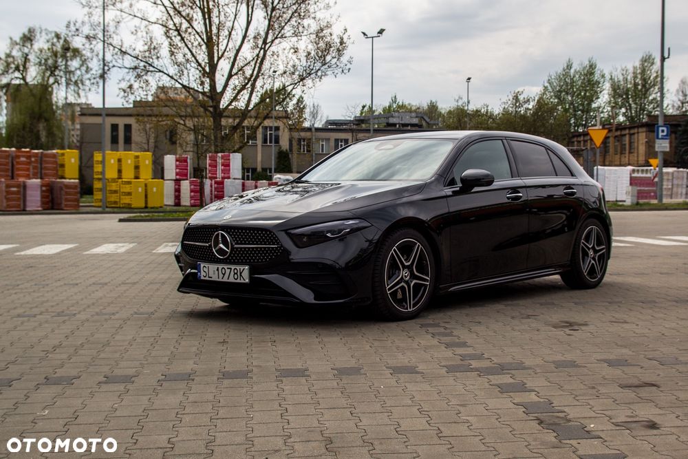 Mercedes-Benz Klasa A 220 4-Matic AMG Line 8G-DCT - 3