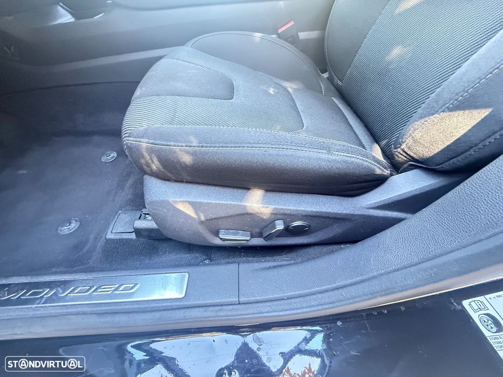 Ford Mondeo 2.0 TDCi Titanium - 28