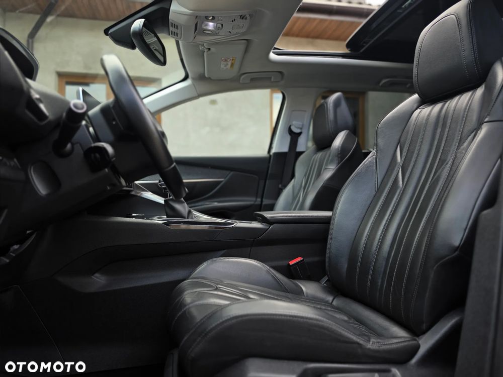 Peugeot 5008 - 17