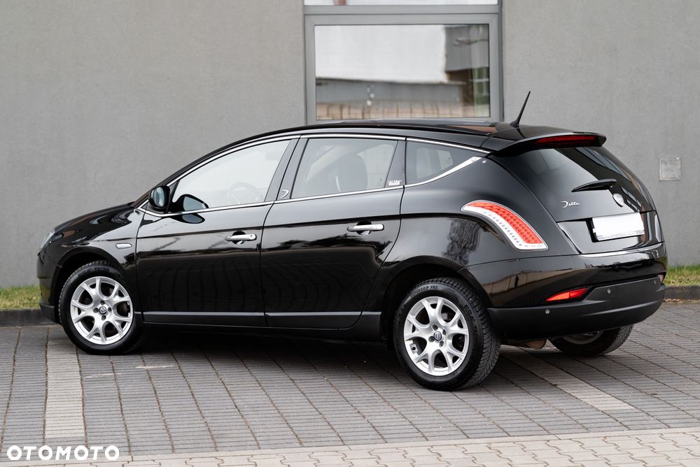 Lancia Delta 1.4 T-Jet Argento Euro5 - 11