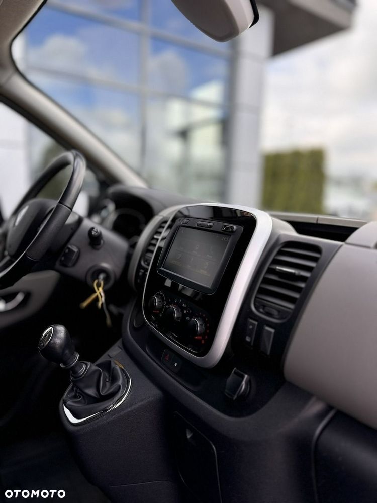 Renault Trafic - 17