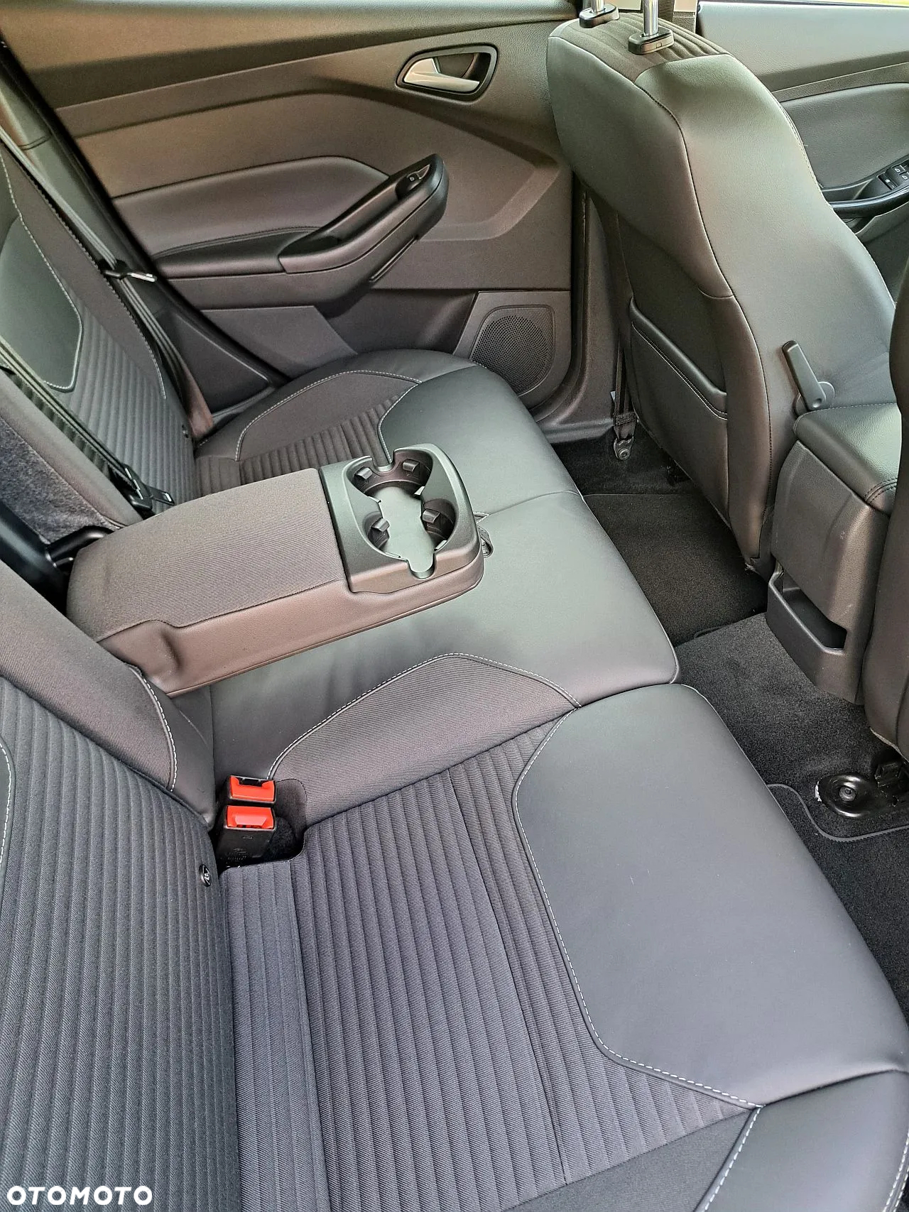 Ford Focus 1.5 EcoBoost Start-Stopp-System TITANIUM - 39
