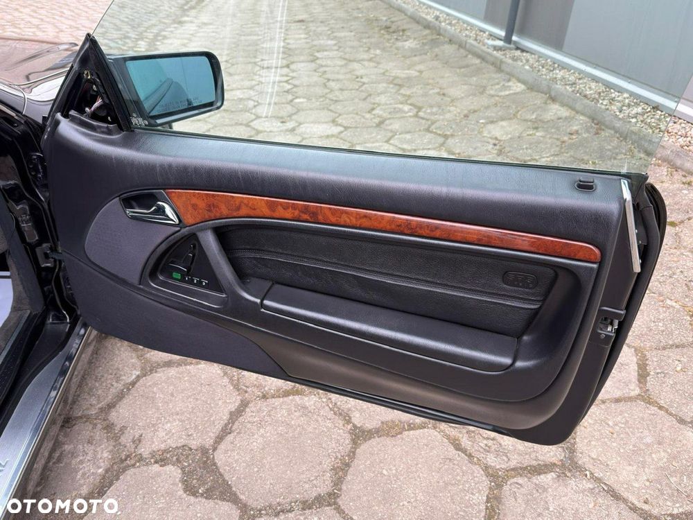 Mercedes-Benz SL 500 - 16