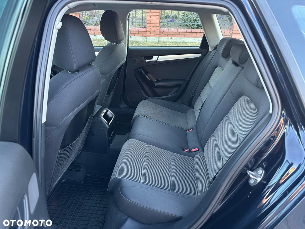 Audi A4 Avant 2.0 TDI - 11