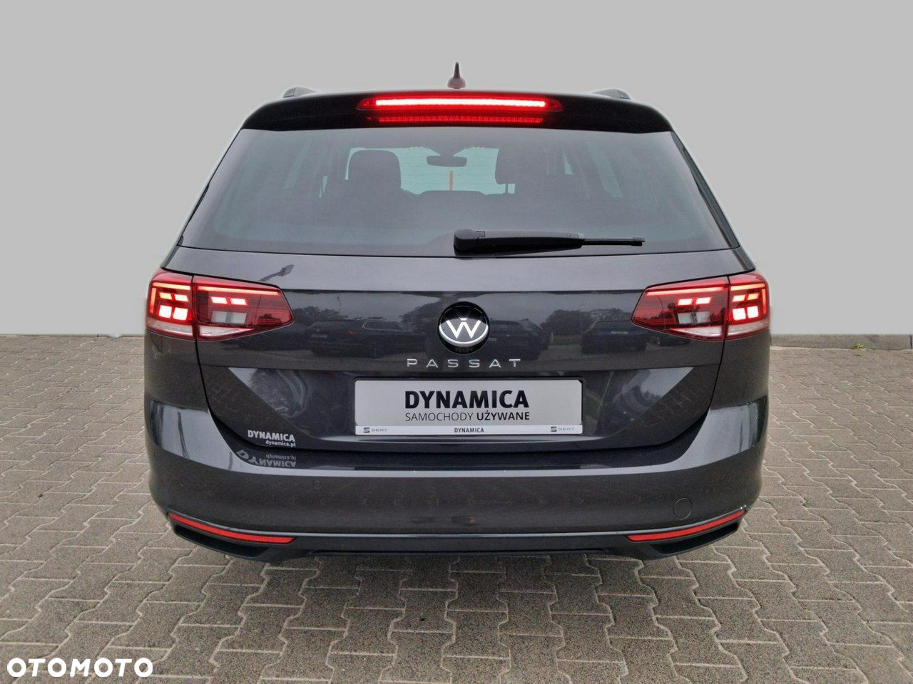 Volkswagen Passat - 6