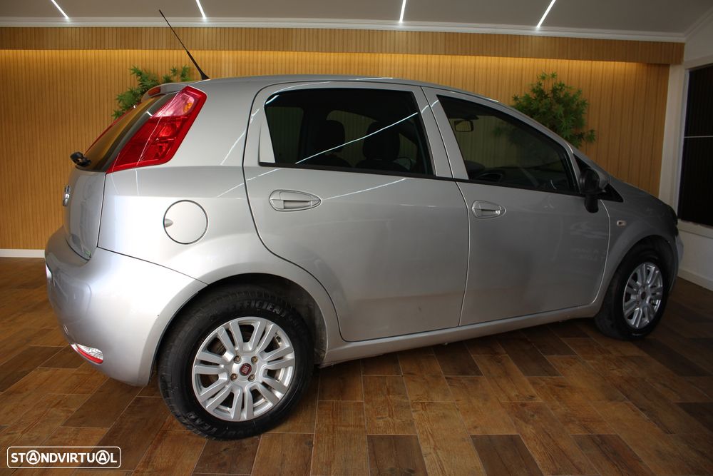 Fiat Punto 1.2 Lounge S&S - 13