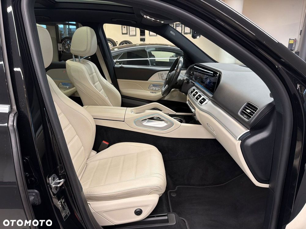 Mercedes-Benz GLE - 28