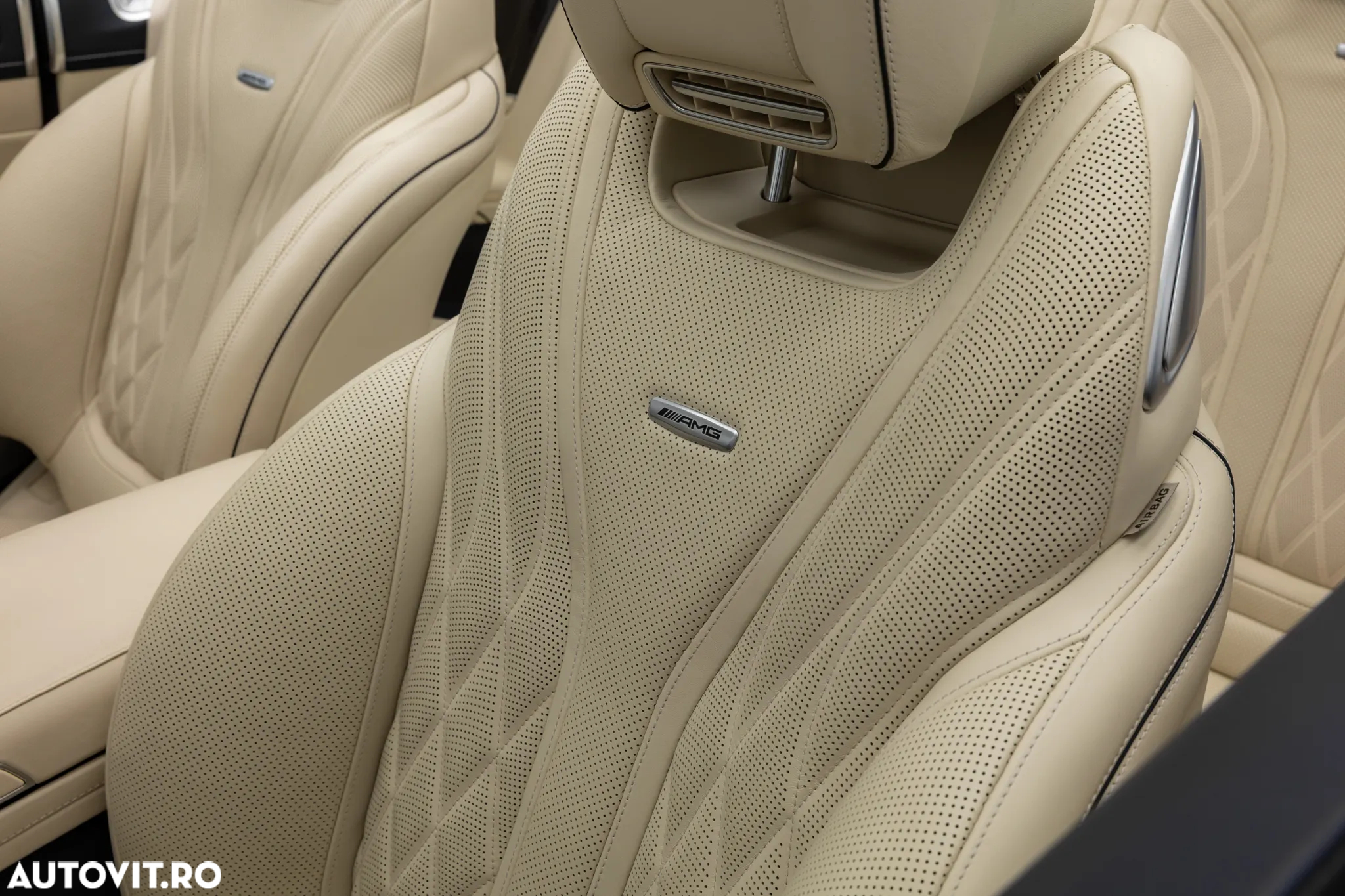 Mercedes-Benz S AMG 63 4MATIC Coupe Aut - 38
