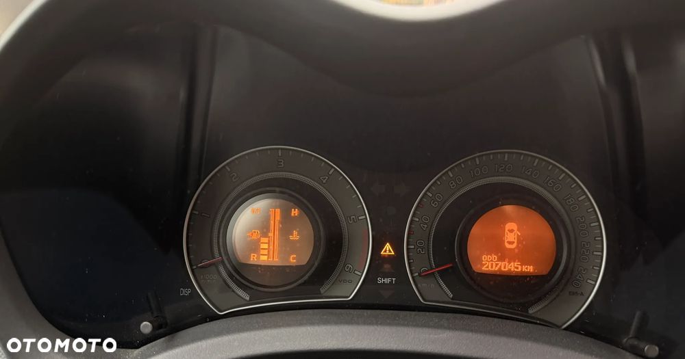 Toyota Auris - 21
