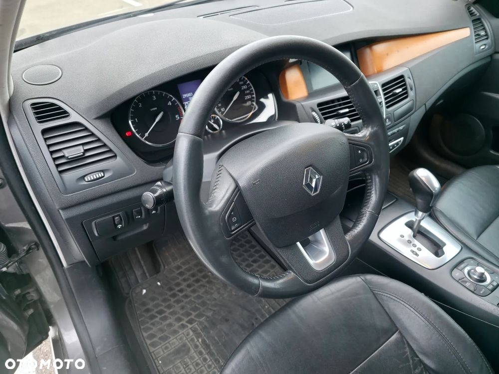 Renault Laguna 2.0 DCi Initiale - 13