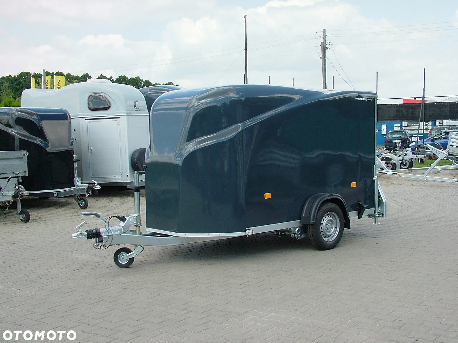 Debon Przyczepa zabudowana poliestrowa Cheval Liberte Debon Cargo 1300 - 14