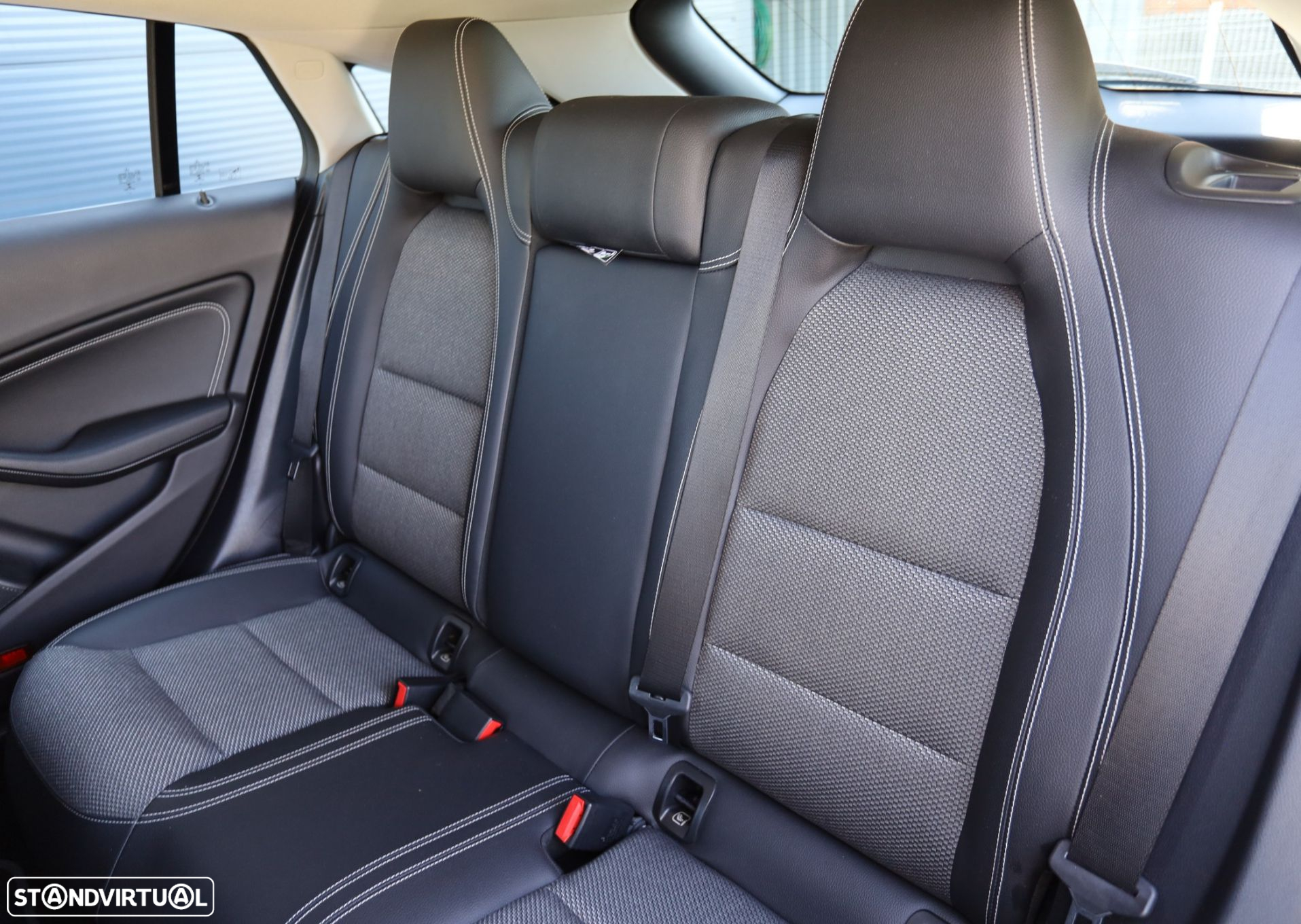Mercedes-Benz CLA 180 - 20
