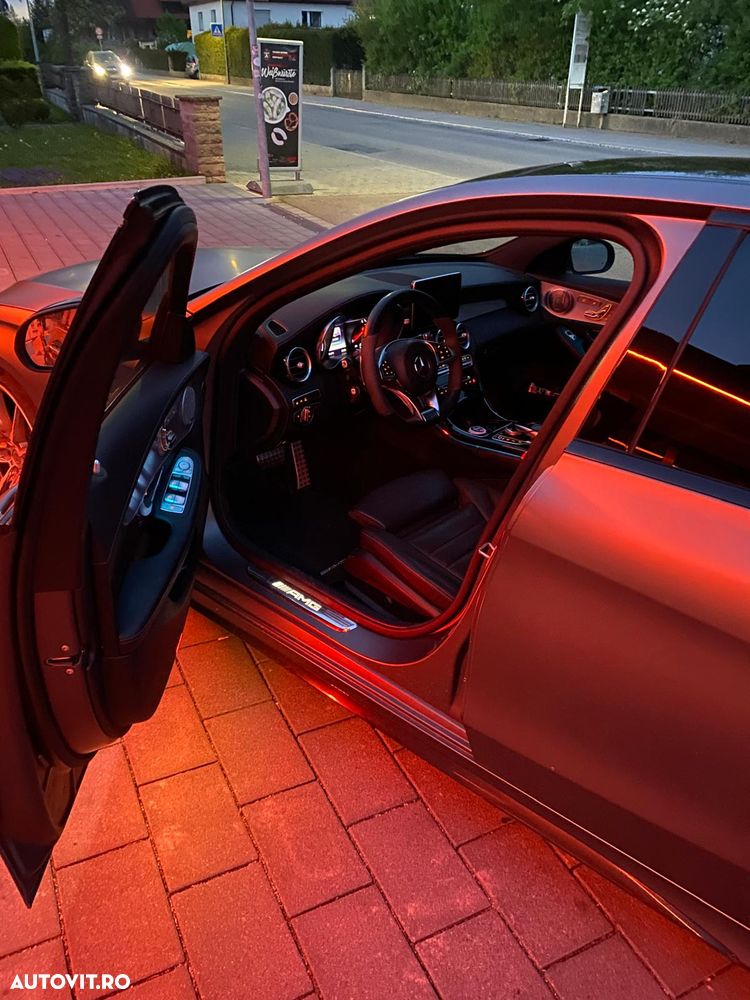 Mercedes-Benz C 43 AMG - 8