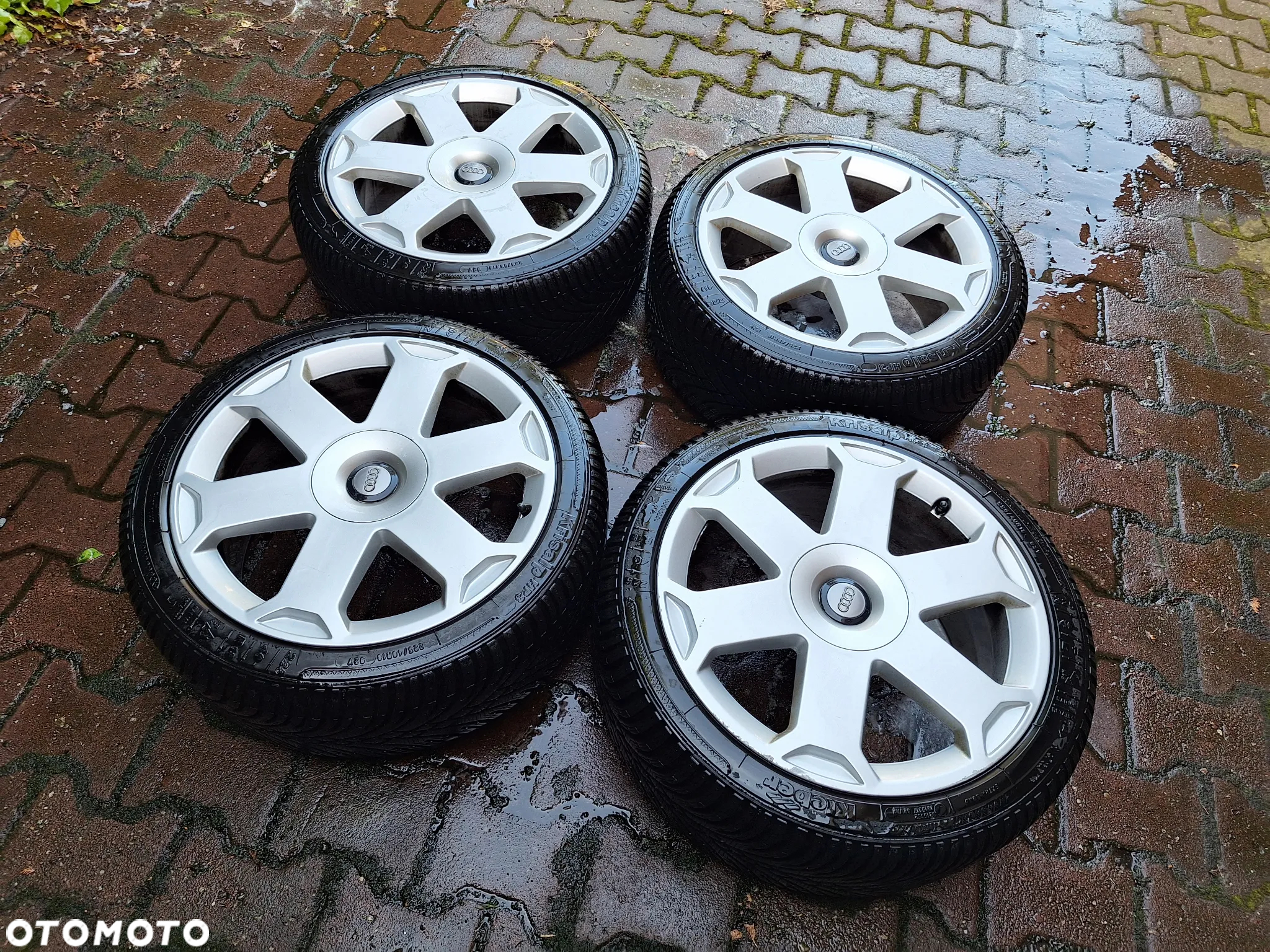 Audi A4 Avant 2.0T FSI Quattro Tip - 11