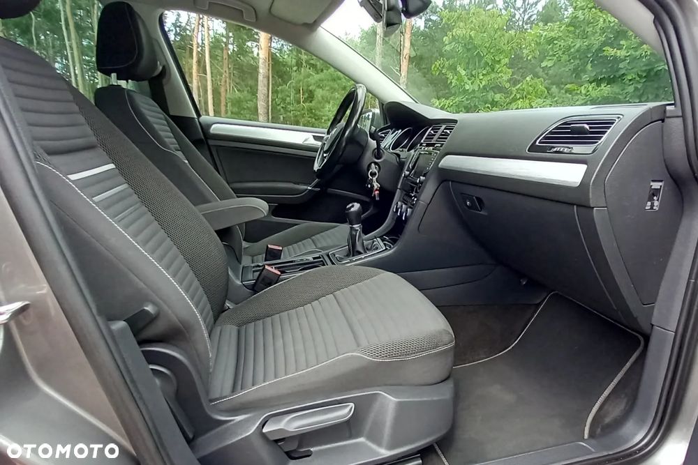 Volkswagen Golf 1.6 BlueTDI Cup - 27