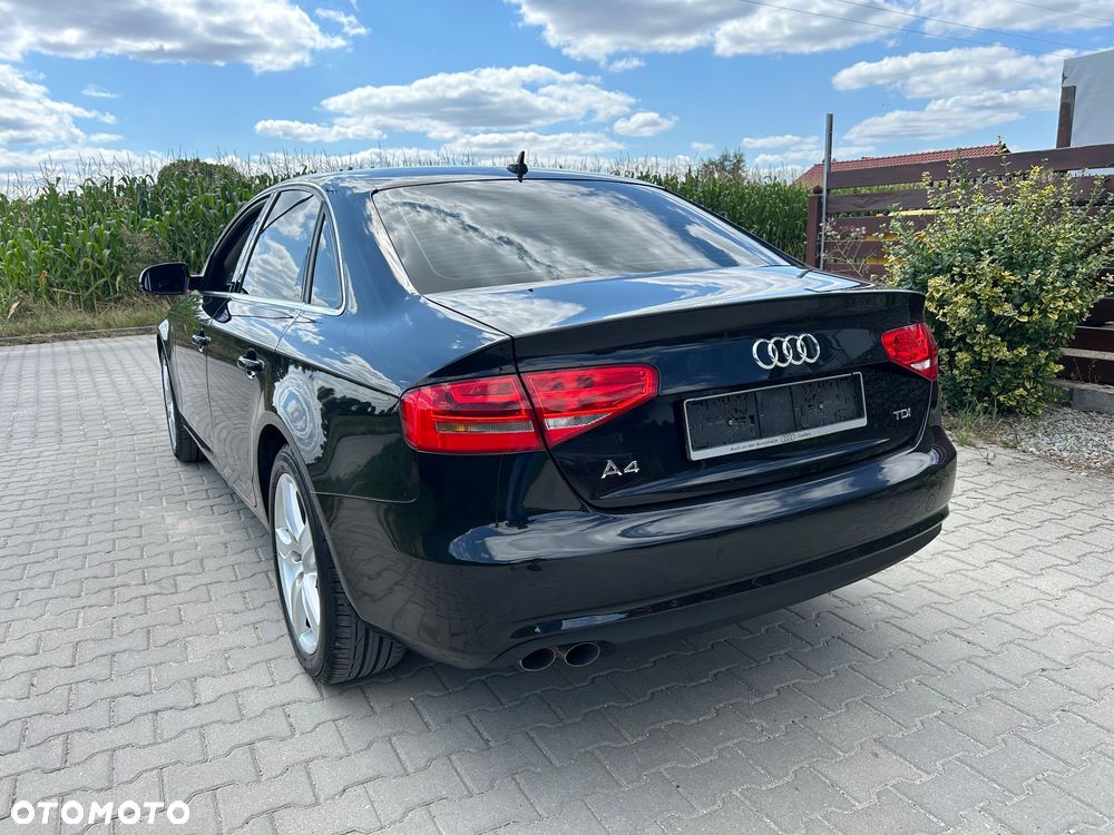 Audi A4 Limousine 2.0 TDI DPF Ambiente - 8