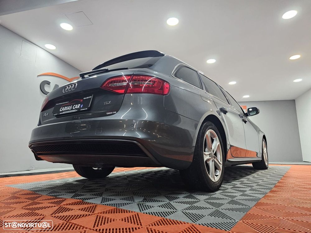 Audi A4 Avant 2.0 TDI S-line - 9