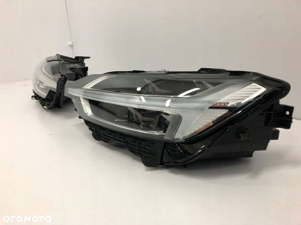 VOLVO XC60 II PRZED LIFT LAMPY PRAWA LEWA FULL LED 31420417, 31420418 - 3