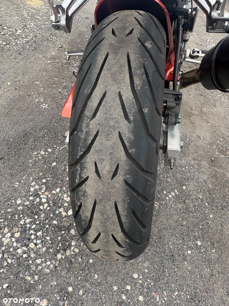 Suzuki SV - 6