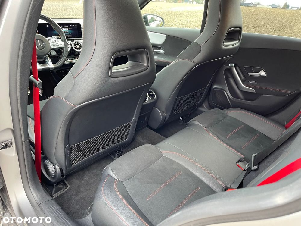 Mercedes-Benz Klasa A 35 AMG 4-Matic 7G-DCT - 11